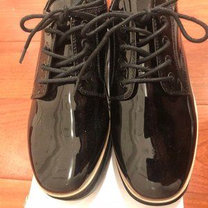 New ALDO Unique thick heel boot (7.5)